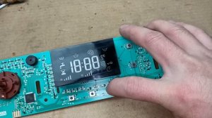 Стиральная машина Hotpoint Ariston включается и выключается произвольно. Решено!