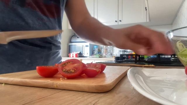 Креветки или курица? Самые вкусные спагетти из кабачков - с чем и почему смотреть онлайн