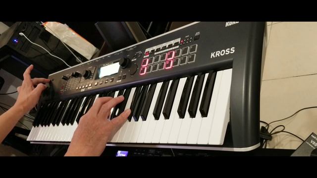 Synth Pad ~ KORG KROSS 2 Combi ~ J. Lee #korg #korgkross2 #keyboards #synthesizers смотреть онлайн