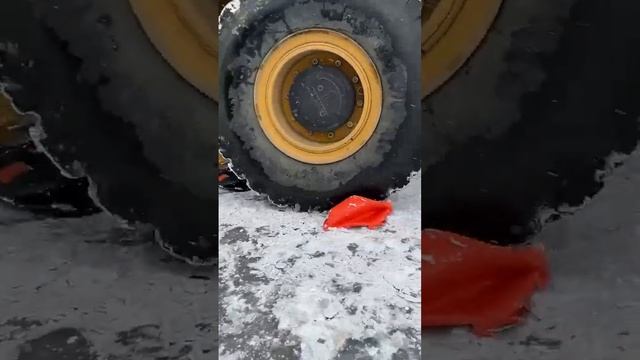 Экстремальный зимний тест гибких строительных вёдер. КАПАС оказался лучше всех! смотреть онлайн