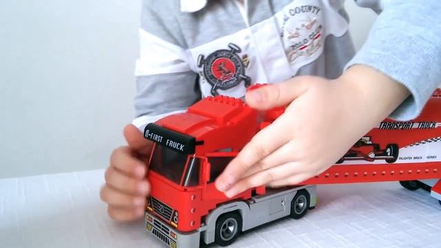 Обзор конструктора Brick 406 "Треллер и гоночный автомобиль Формула 1" смотреть онлайн