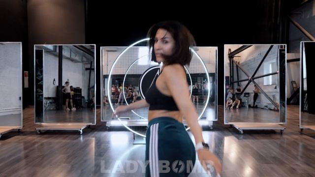 Tiesto - The Business | Choreographer Anna Grotesque смотреть онлайн