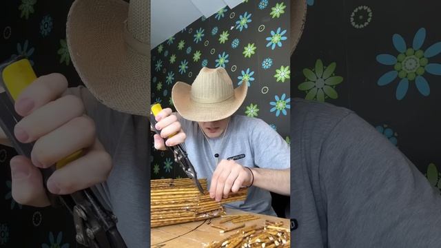 СОЛОМЕННАЯ ШЛЯПА ИЗ СОЛОМКИ!? смотреть онлайн