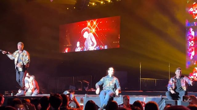 Backstreet Boys Passionate-Quit Playing Games (with My Heart) Live In Hongkong