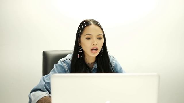 Malaysian Girl Takes Korean Quizzes For The First Time (MUST WATCH) смотреть онлайн