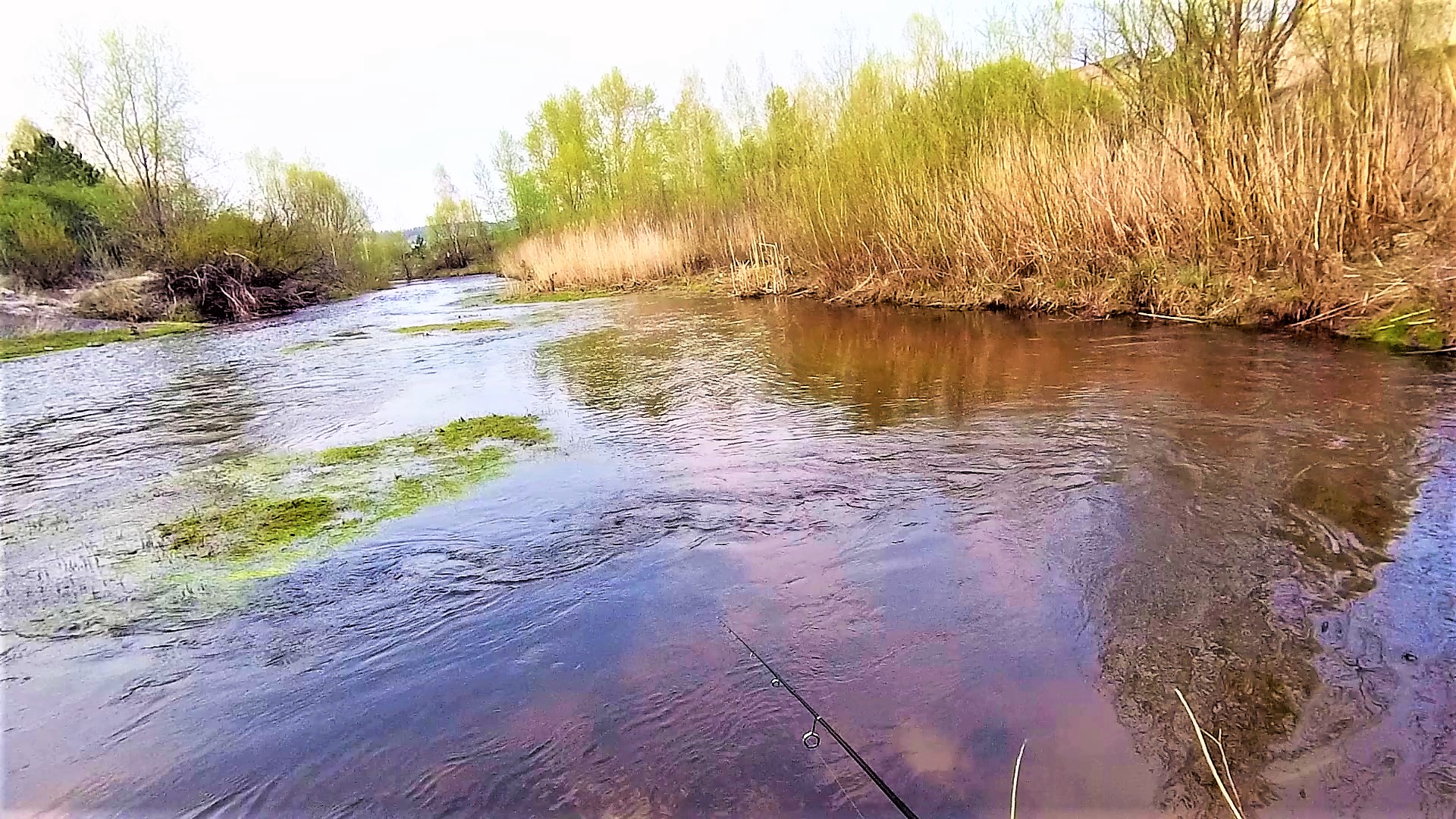 ОТКРЫТИЕ МОРМЫШКА ОКУНЬ открыл сезон спиннинга на микроречке смотреть онлайн