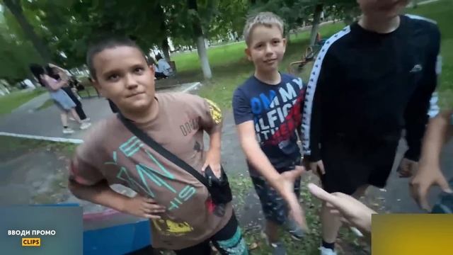 ДАНИЛА ГОРИЛЛА ВСТРЕТИЛ ДЕРЕВЕНСКОЕ БЫДЛО  НАВАЛИЛ КРИНЖА С ДЕРЕВЕНСКИМИ