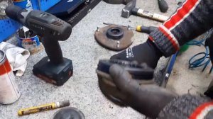 Hyundai Grand Santa Fe. Замена опорных подшипников передних стоек