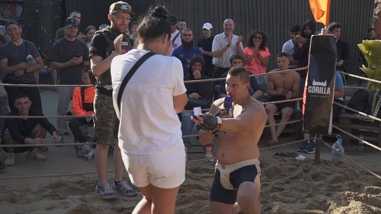 ДЕПУТАТ вышел за жену против МУЖИКА !!! Крутой Бой !!! смотреть онлайн