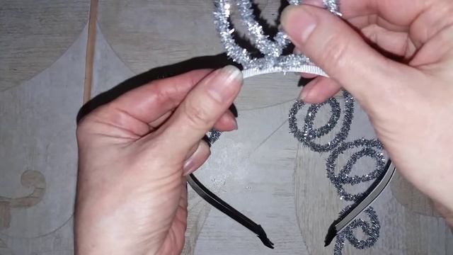 Новогодняя корона ЛЕГКО для Снежной королевы своими руками. Новогодний ободок "Снежинка" смотреть онлайн