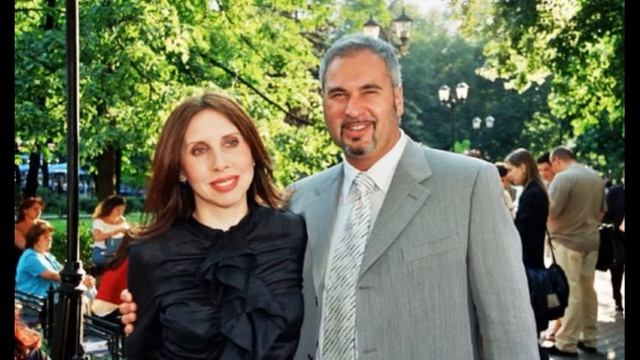 Уехал на гастроли. Ирина Меладзе рассказала, как готовила дочерей к разводу смотреть онлайн