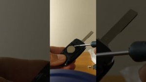 How to replace 2019-2020 Hyundai Santa Fe remote key battery