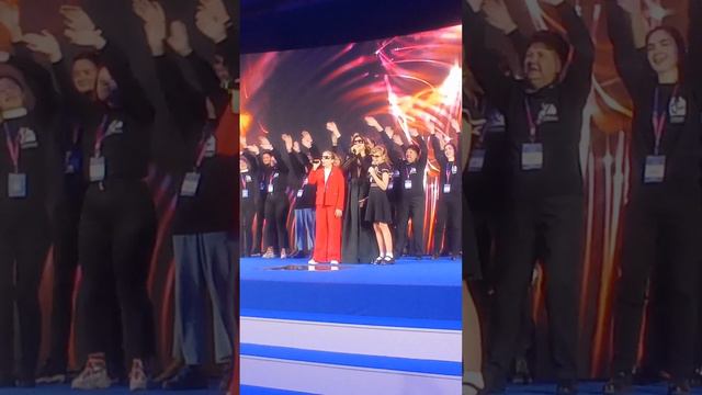 Форум Сообщество. Москва. Музей Победы. Диана Гурцкая. Мир не без добрых людей. смотреть онлайн