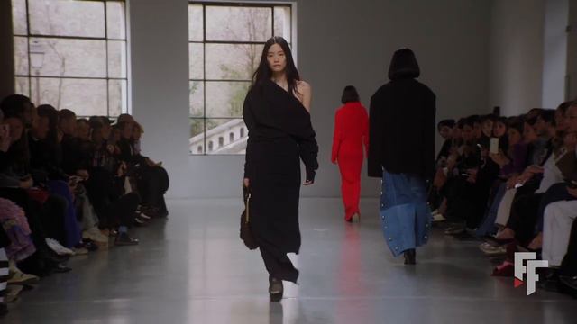 Мода A.W.A.K.E. | Осень-зима 2023/2024 | Полный показ смотреть онлайн