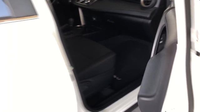 2015 Toyota RAV4 LE AWD - 31k (White) смотреть онлайн
