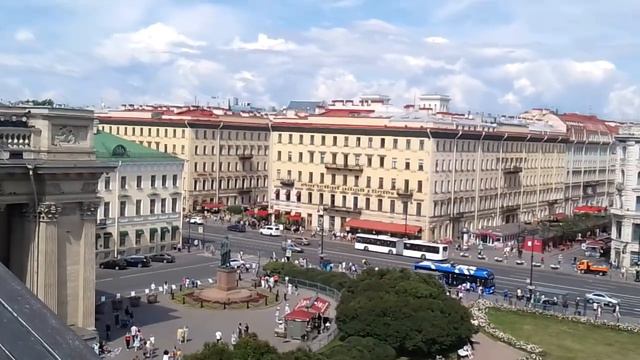 Невский проспект с высоты Казанского кафедрального собора.замедленная съёмка.15.07.2023г. смотреть онлайн