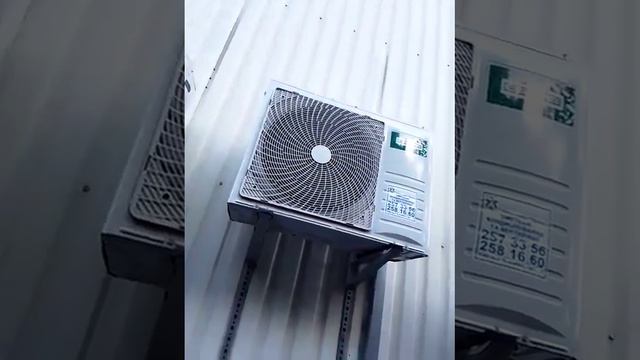 Летом греются кондюками - и даже обмерзают и в оттайку уходят - о как. Бассейна там нет. ГВС ? смотреть онлайн