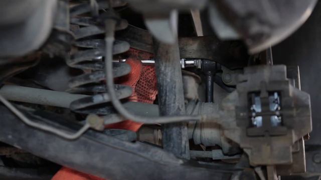 Kako Zamenjati Stabilizator Zadnje Preme Na MERCEDES-BENZ C W203 [VODIČ]