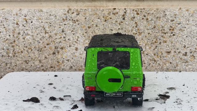 Washing My New Mercedez-Benz G63 Amg Model Car смотреть онлайн
