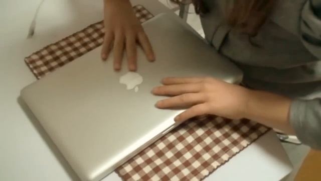 MAC PRO NAO LIGA, NEM CARREGA (RESOLVIDO)