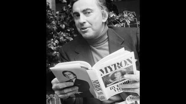 Gore Vidal & Stephen Banker, ca. 1976 смотреть онлайн