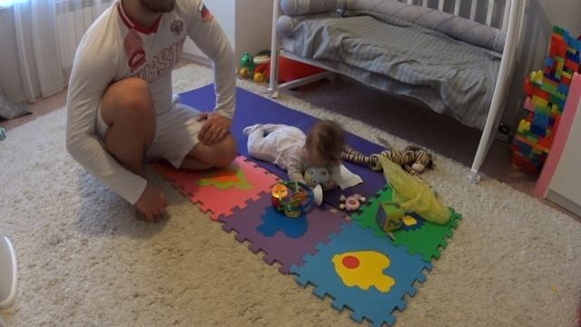 Что умеет ребёнок в 5 месяцев