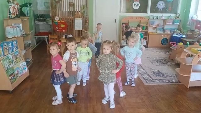 Гр №8 Танец Детки конфетки смотреть онлайн