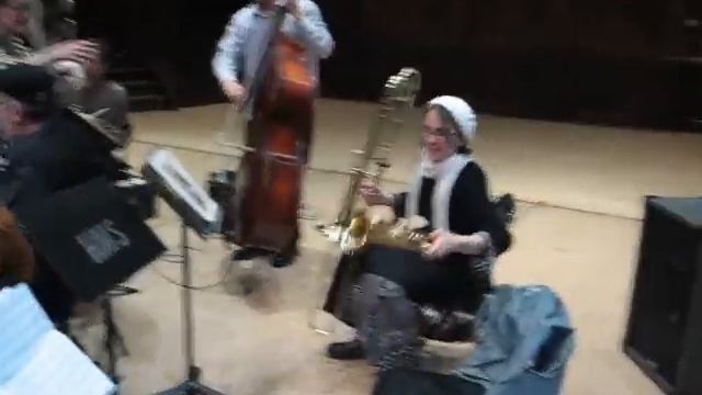 Susan Hoffman-Watts Sings смотреть онлайн