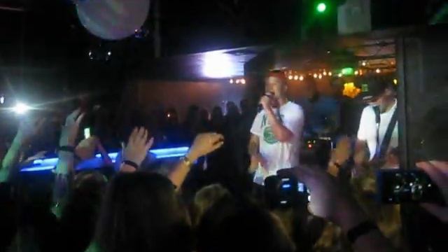 Макс Корж - В темноте 29.09.2012 Fashion Club Сольник смотреть онлайн