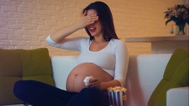ЧТО ПОСМОТРЕТЬ ВО ВРЕМЯ БЕРЕМЕННОСТИ | Десять фильмов которые нужно посмотреть будущим родителям смотреть онлайн