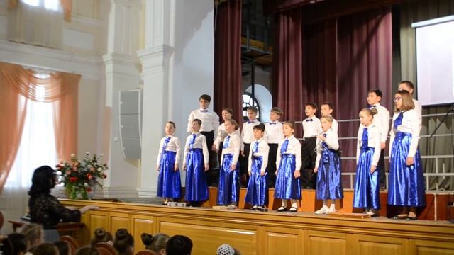 Пойте с нами. 04.03.17. Песенка о хорошей жабе. Дирижирует Юлия Нуриахметова. смотреть онлайн