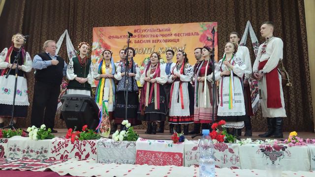 фольклорний ансамбль "Кралиця" смотреть онлайн