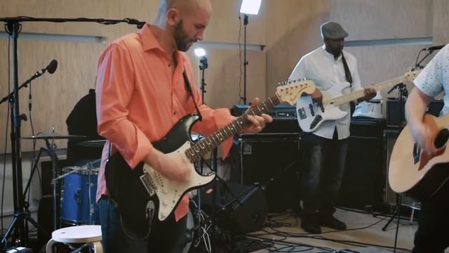 Life Of The Party (Change The World - Eric Clapton Cover) смотреть онлайн