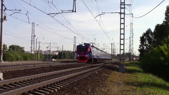 Электропоезд ЭП2Д-0033 "РЭКС" (2018 год 21 августа) смотреть онлайн