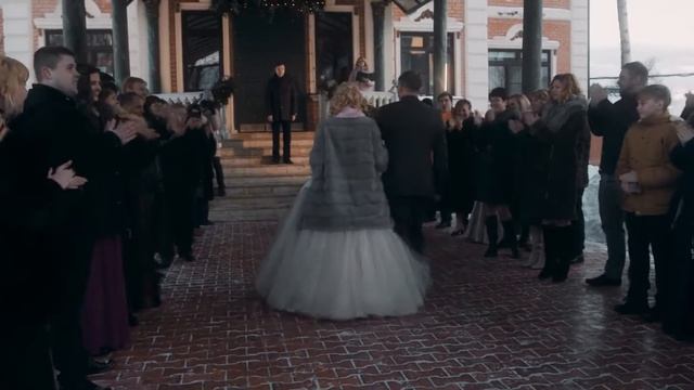 Константин и Юлия: зимняя свадьба в коттедже с выездной регистрацией 23.02.18 смотреть онлайн