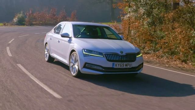 Skoda Superb: why it’s our 2020 Plug-in Hybrid (for less than £35,000) | What Car? | Sponsored смотреть онлайн