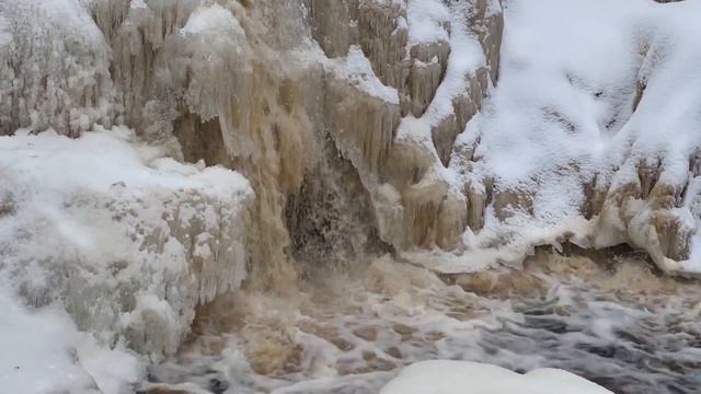 Водопад Белые мосты смотреть онлайн