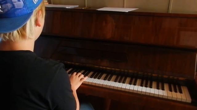 Timbaland - Apologize ft. OneRepublic - Cover (Petrof 1958) смотреть онлайн