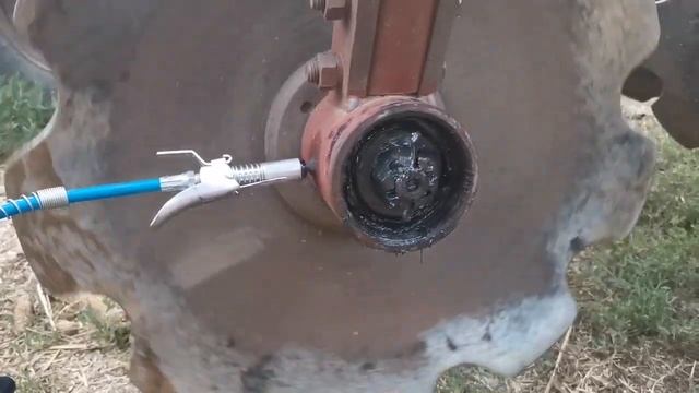Регулировка подшипников режущего узла #дисковыхборон #дискатор #БДМ смотреть онлайн