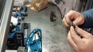 Makita UC3541A  ДОРАБОТКА НАТЯЖИТЕЛЯ ЦЕПИ