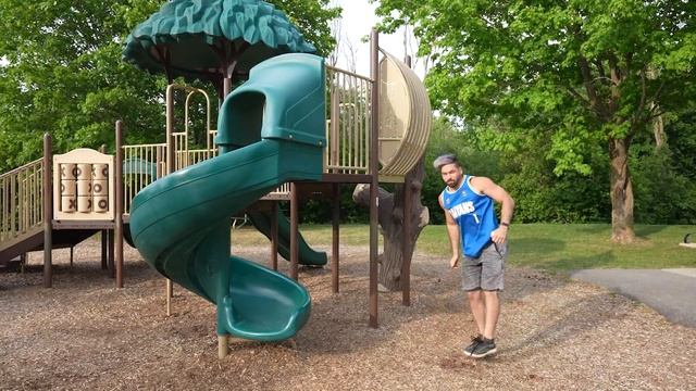 Parkour VS Normal People In Real Life (Summer Edition) смотреть онлайн