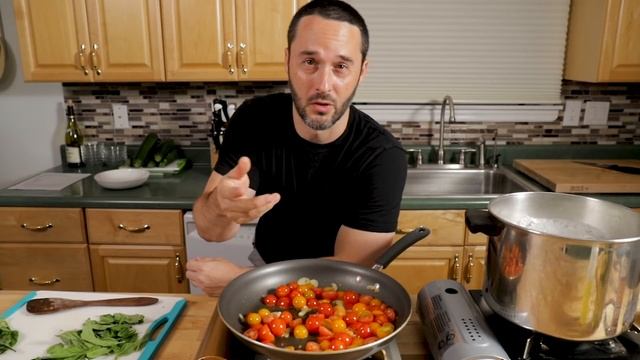 15 Minute Garlic Cherry Tomato Pasta