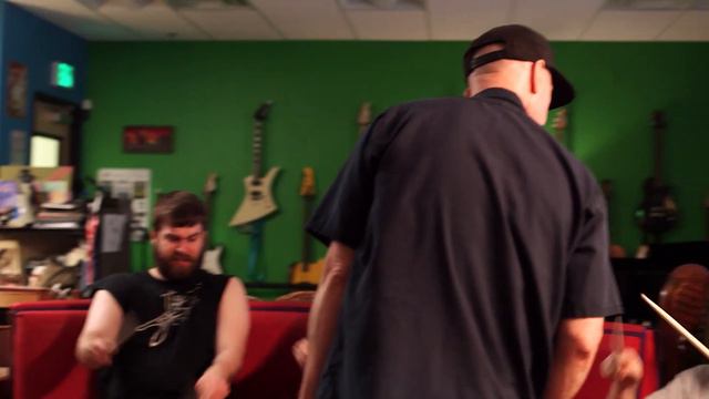 Piano 🎹 & Percussion 🥁 Therapy for Autism! смотреть онлайн