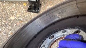 Вскрываем барабаны и смотрим задние тормоза после первых 30000км на LADA Granta FL