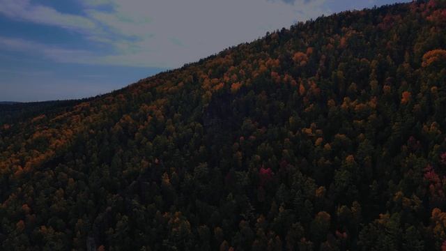 Нижнеудинский район, река Уда, урочище Плиты, скала Колокольня, Саяны. Съемка 05.09.2022 4K смотреть онлайн