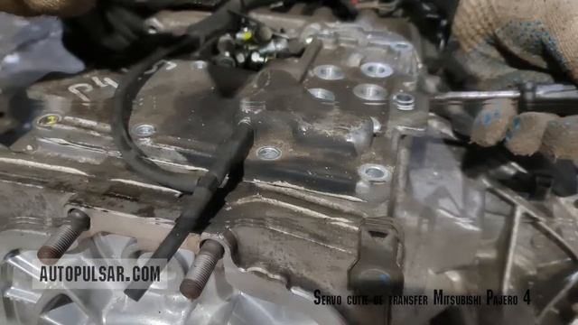 Замена сервопривода раздаточной коробки Mitsubishi Pajero 4
