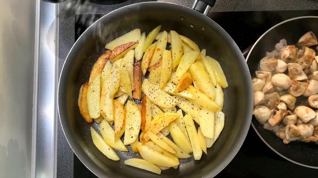 ЖАРЁХА - любимая картошечка с грибами на сковородке смотреть онлайн