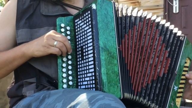ПОДГОРНАЯ. Урок Игры На Гармони от Евгения Печкина смотреть онлайн
