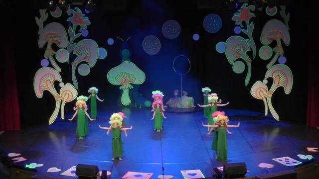 Jet Set // Младшая группа // Цветы смотреть онлайн