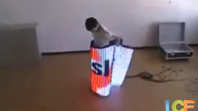 Гибкие светодиодные экраны бескаркасные испытания смотреть онлайн